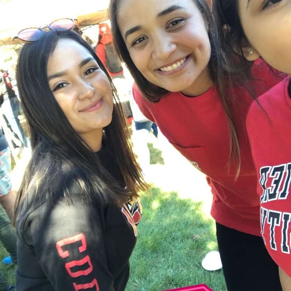 Meet your Posher, Victoria - Picture 3 of 3